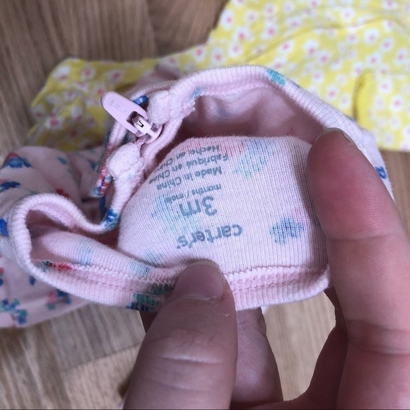 Carter’s 3 months Full Zip Sleepers Floral Pink - Picture 3 of 4